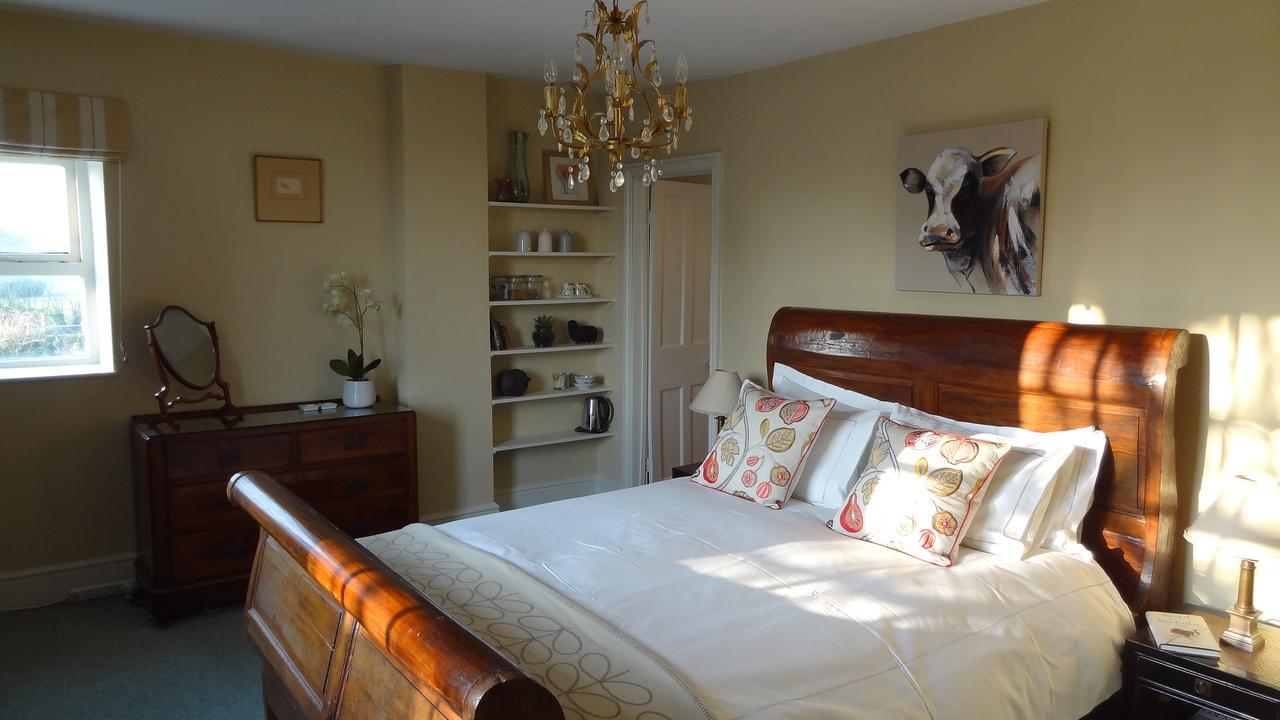 Bed and Breakfast Huxham Farmhouse East Pennard Экстерьер фото
