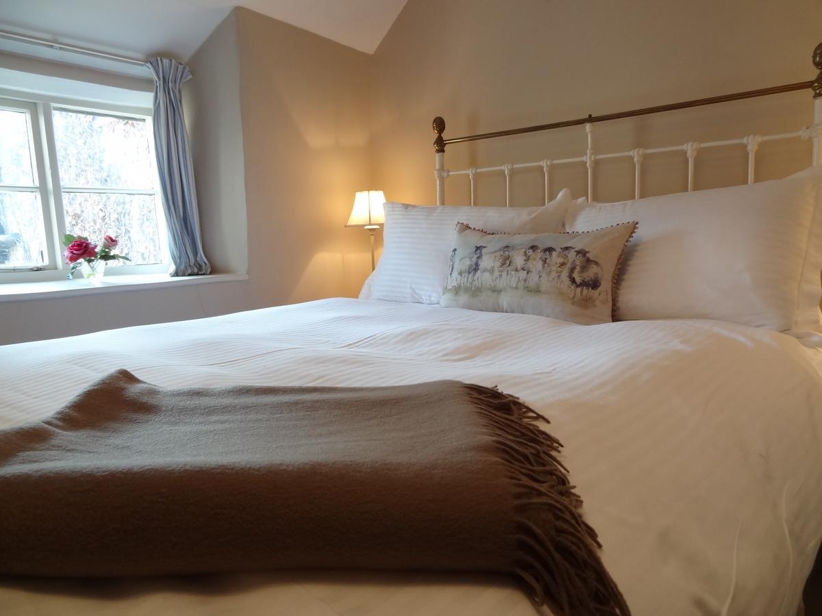 Bed and Breakfast Huxham Farmhouse East Pennard Экстерьер фото