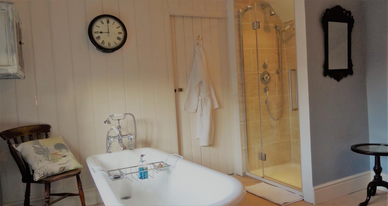 Bed and Breakfast Huxham Farmhouse East Pennard Экстерьер фото