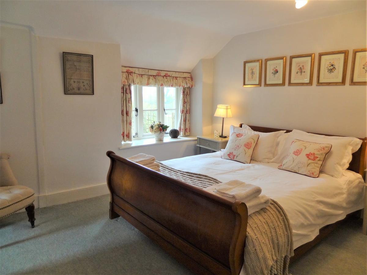Bed and Breakfast Huxham Farmhouse East Pennard Экстерьер фото