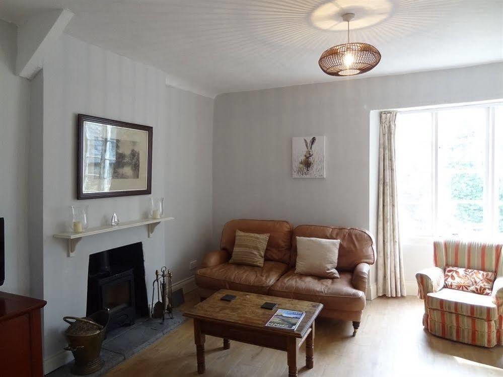 Bed and Breakfast Huxham Farmhouse East Pennard Экстерьер фото
