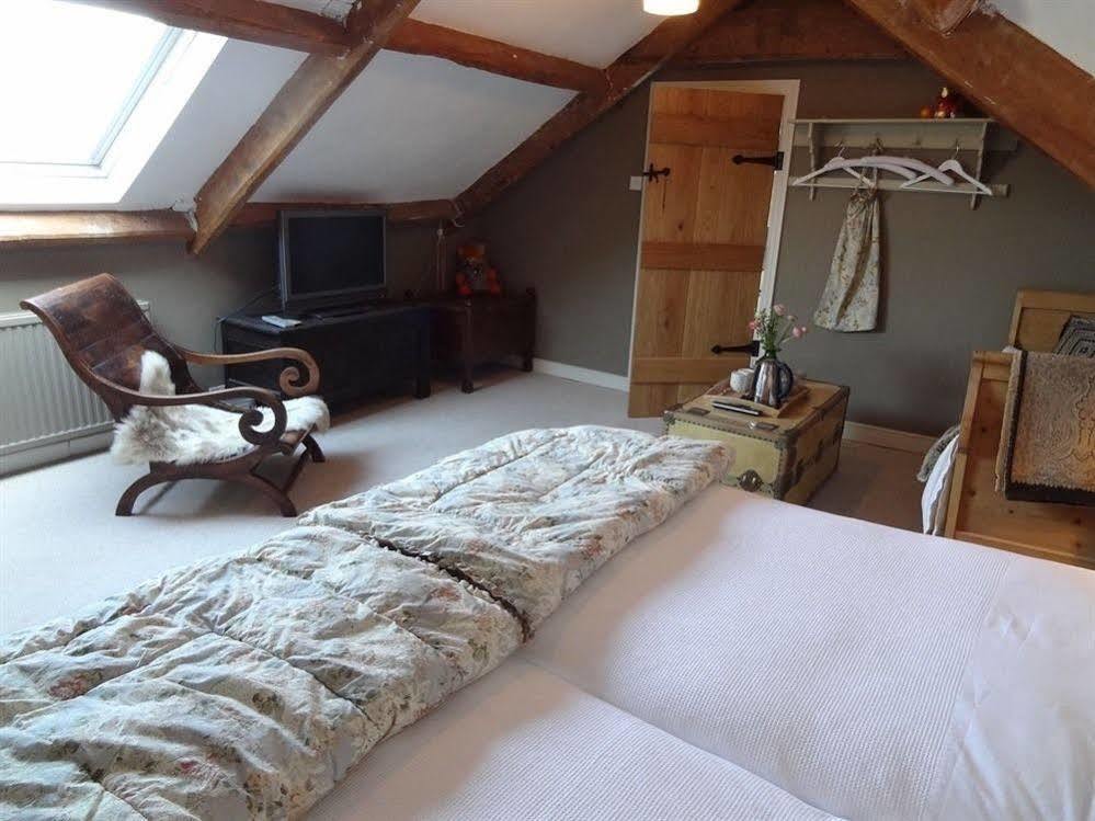 Bed and Breakfast Huxham Farmhouse East Pennard Экстерьер фото